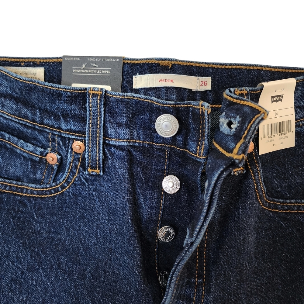 Levi's Wedgie Icon Fit Ankle Jean - Picture 9 of 13